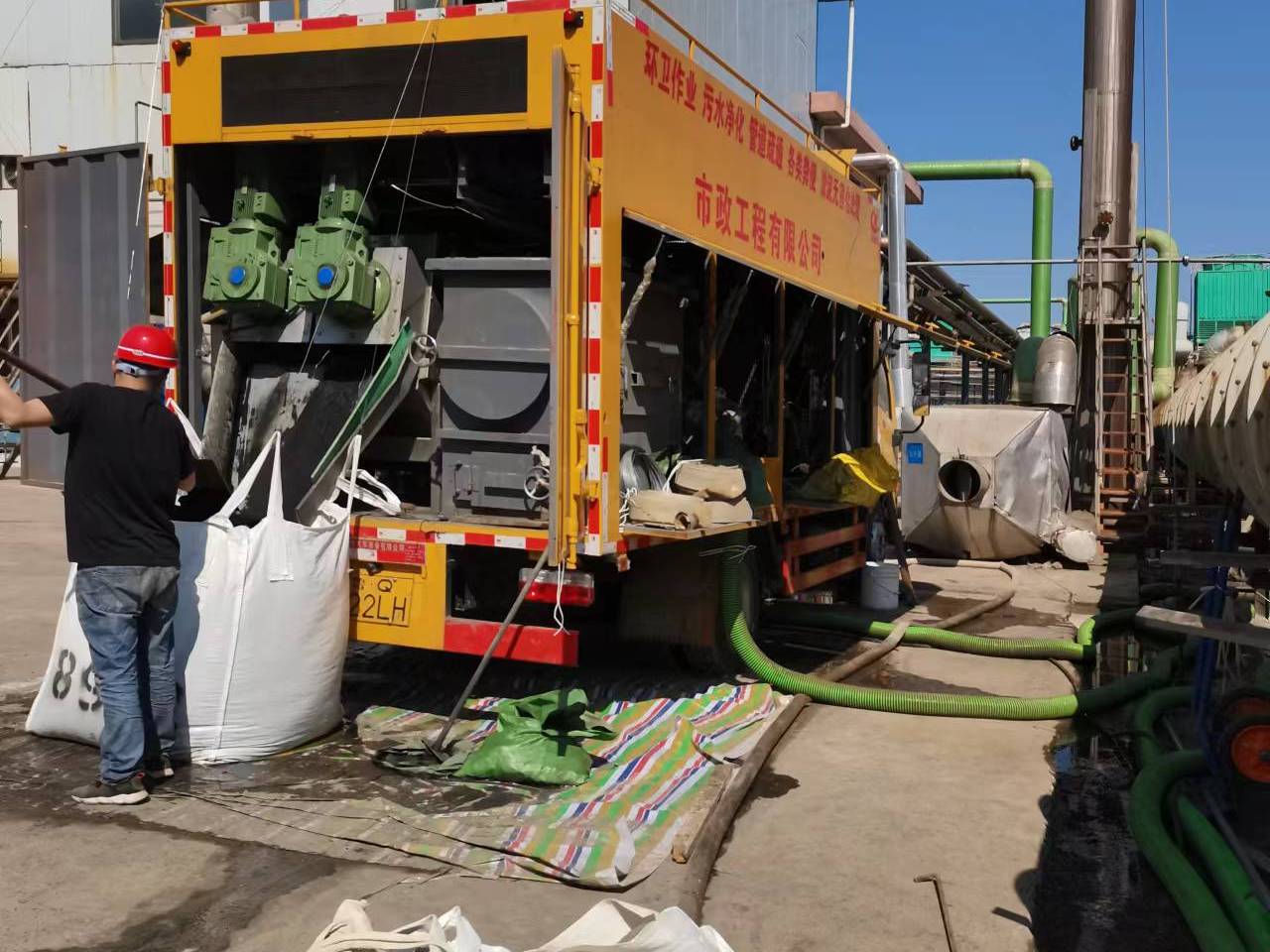 代县淤泥压干处理